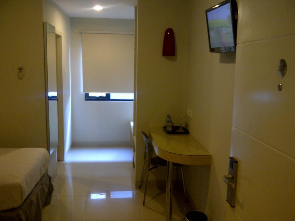 Hotel Antara Jakarta Chambre photo